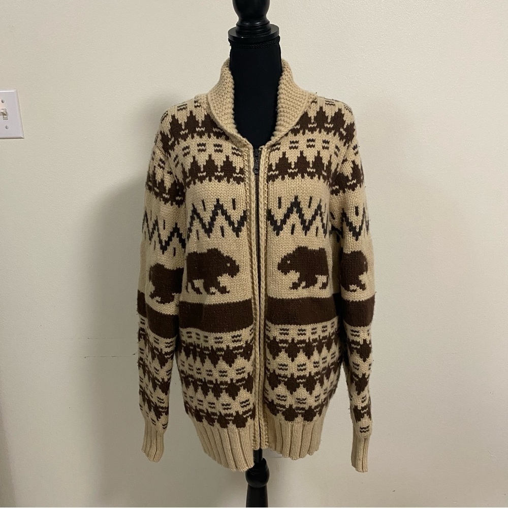 Levi’s Sweater Men’s Size Large 100% Wool Bear Wilderness full zip sweater
